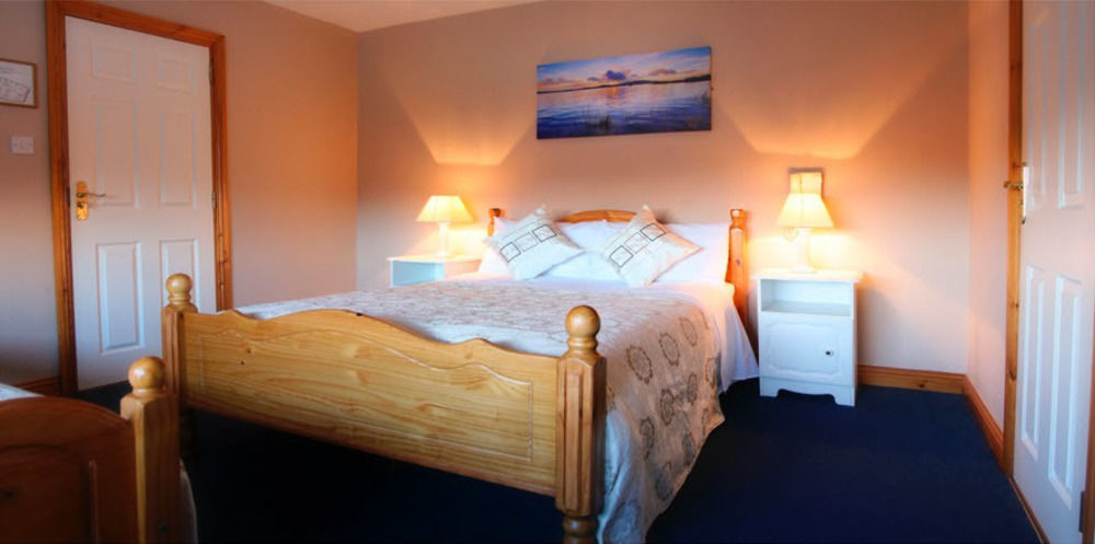 Mccarthy'S Lodge B&B เวสต์พอร์ต ภายนอก รูปภาพ