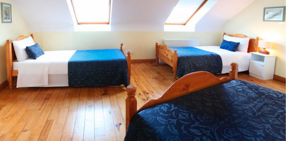 Mccarthy'S Lodge B&B เวสต์พอร์ต ภายนอก รูปภาพ