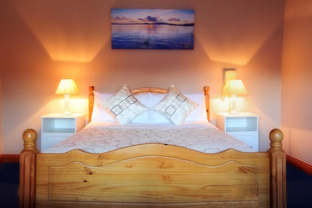 Mccarthy'S Lodge B&B เวสต์พอร์ต ภายนอก รูปภาพ